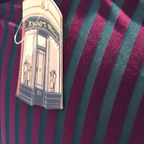 Trendy sheer top! Size M NWT - Picture 9 of 11